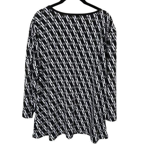 Adrienne Vittadini Monogram‎ Blouse Sz 2X Black White Cut-Out Studded Detail Top - Picture 2 of 5